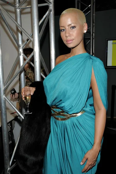 Look 11